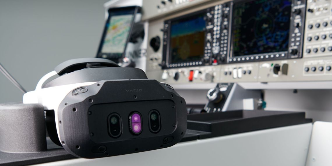 Novasim MR DA42 flight simulator - the Varjo XR4 HMD and the Cockpit