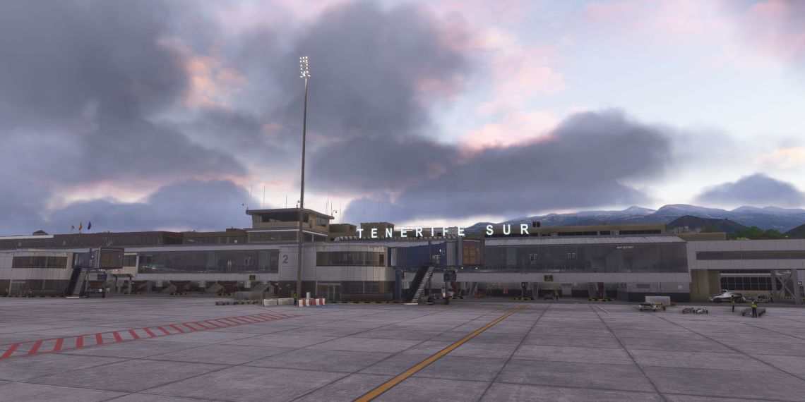 A flight simulation scene: Microsoft Flight Simulator 2024 Tenerife South