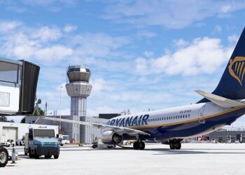 Microsoft Flight Simulator Maastricht Aachen Airport with a Ryanair Boeing 737